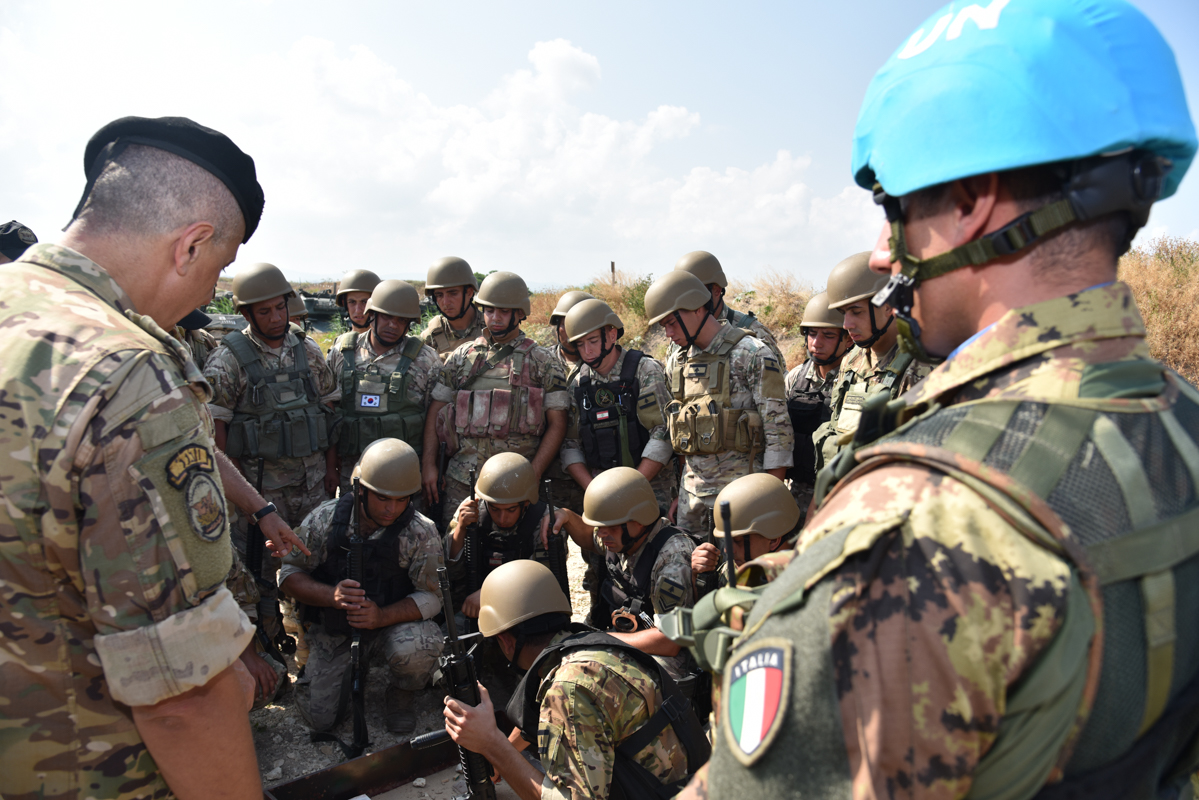UNIFIL Caschi Blu Italiani addestrano le LAF 2