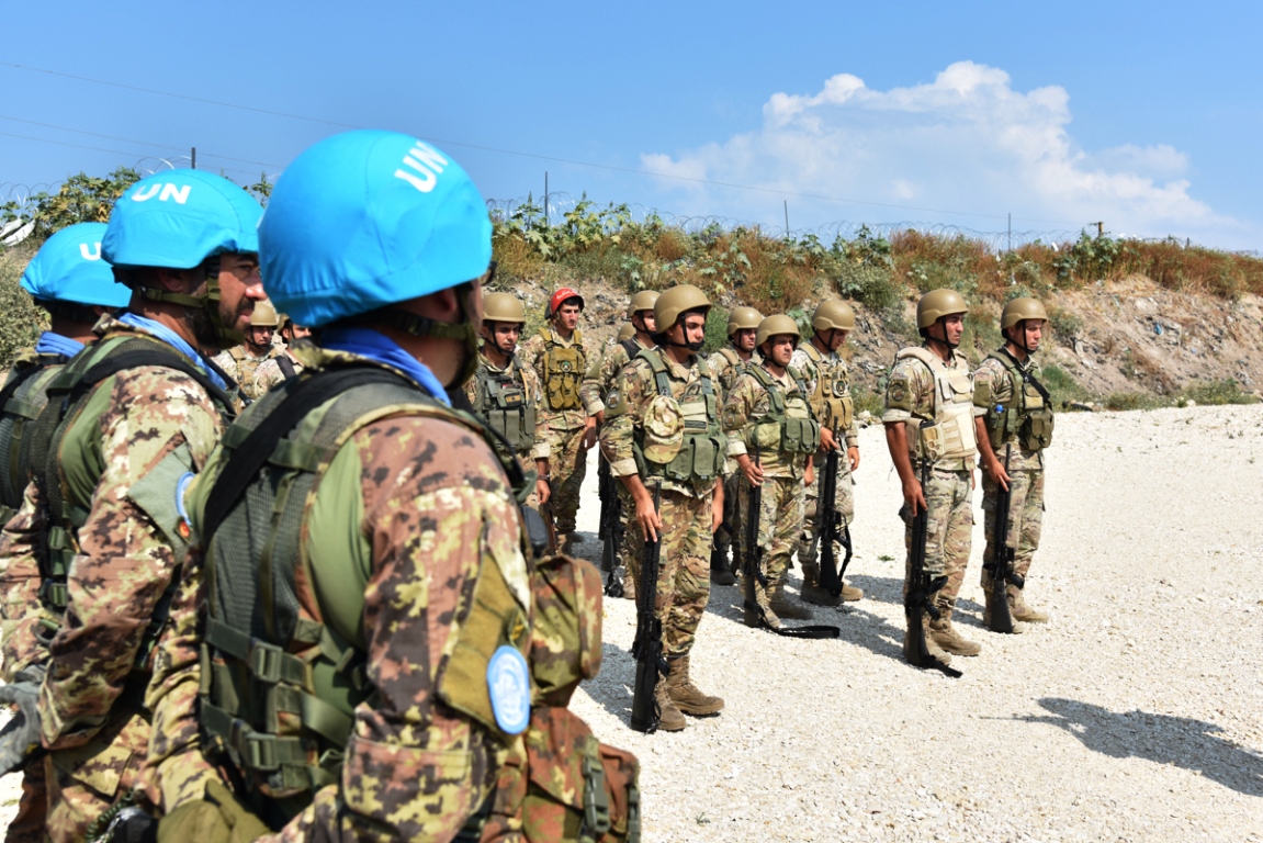 UNIFIL Caschi Blu Italiani addestrano le LAF 4