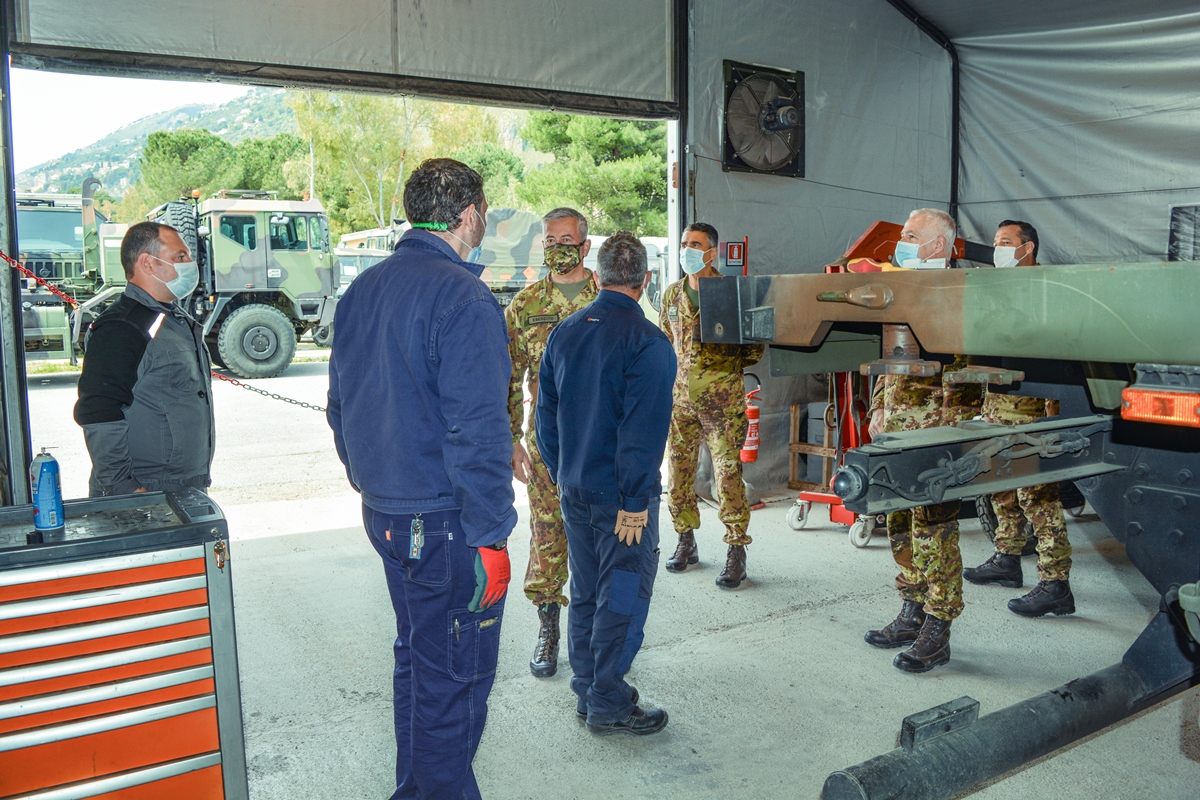 Visita alle officine del Reggimento Logistico Aosta