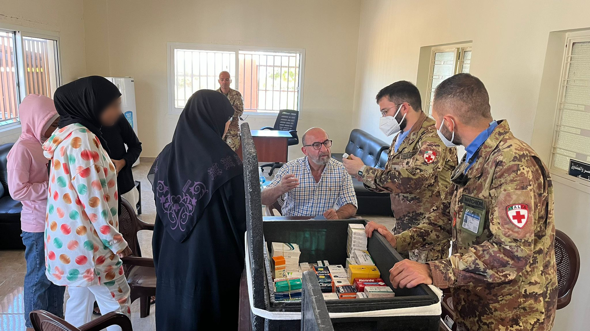 5. Personale sanitario italiano visita pazienti libanesi