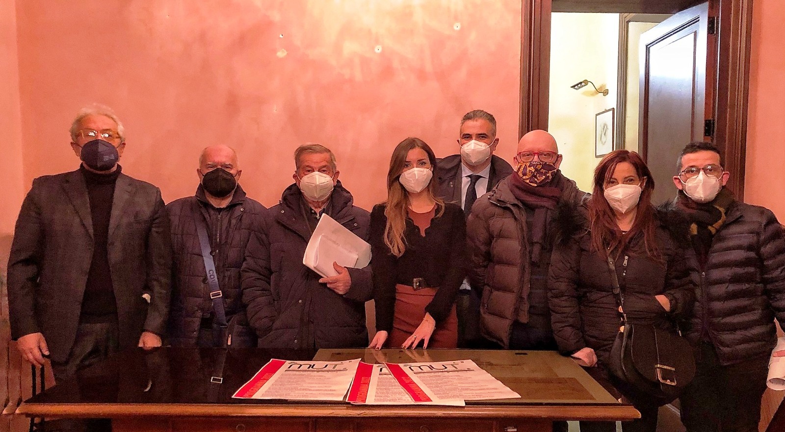 Foto di gruppo con lassessore Viviana Dottore