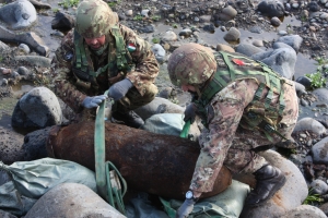 ESERCITO: DISINNESCATA UNA BOMBA DA 500 LIBBRE A PATERNÒ (CT)