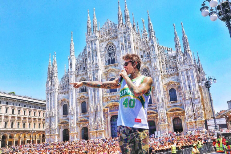 Comunisti col Rolex a Taormina J-Ax &amp; Fedez 5 settembre in concerto al Teatro Antico