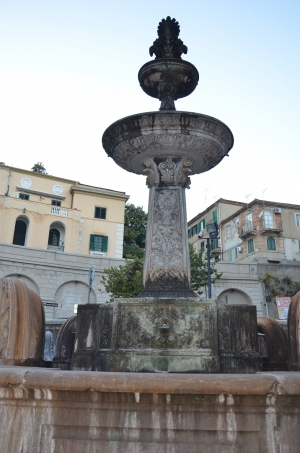 A Messina una fontana “di colore