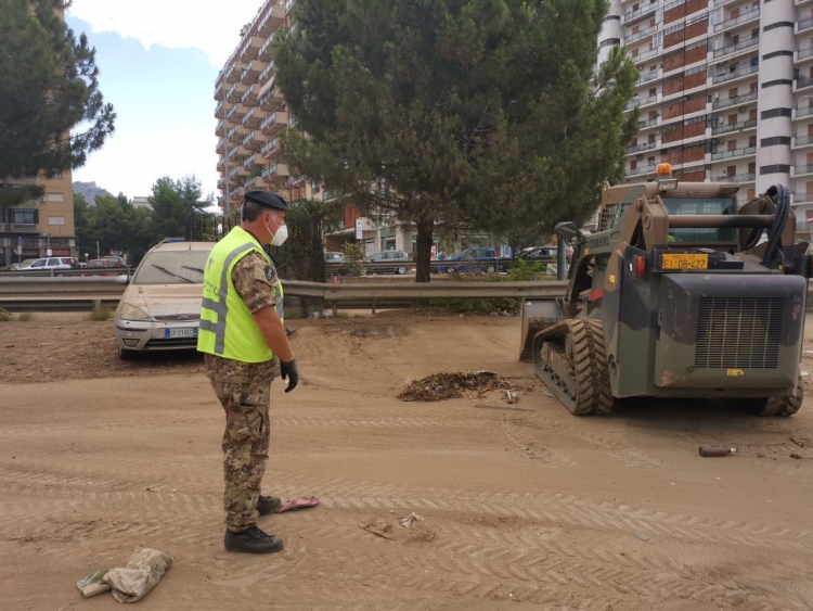 Palermo, L’Esercito interviene per ripristinare la viabilità cittadina. Richiesto dal Prefetto del capoluogo siciliano l’intervento del Genio militare