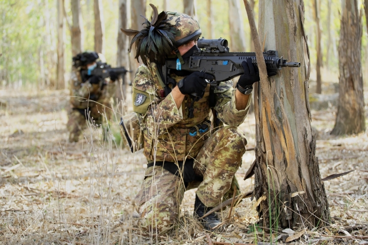 Esploratori si addestrano in Sicilia. La Brigata “Aosta” ha organizzato l’esercitazione di due settimane in provincia di Trapani con l’ausilio dei sistemi di simulazione dell’Esercito.