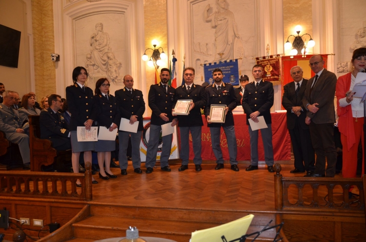 Messina 6.12.2018 &quot;Premio Orione Speciale&quot; Attestato di Benemerenza conferito ai componenti l&#039; UFFICIO SCORTE - Questura di Messina