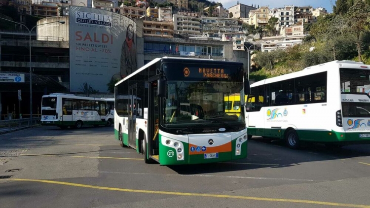Dal 12 marzo servizio pubblico  bus navetta di ASM centro storico  Taormina-Stazione ferroviaria Taormina-Giardini, per collegamento aeroporto di Catania