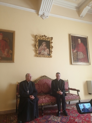 Incontro di sua Eccellenza Arcivescovo Monsignor Giovanni Accolla e vescovo ausiliare Monsignor Cesare Di Pietro con i giornalisti e UCSI