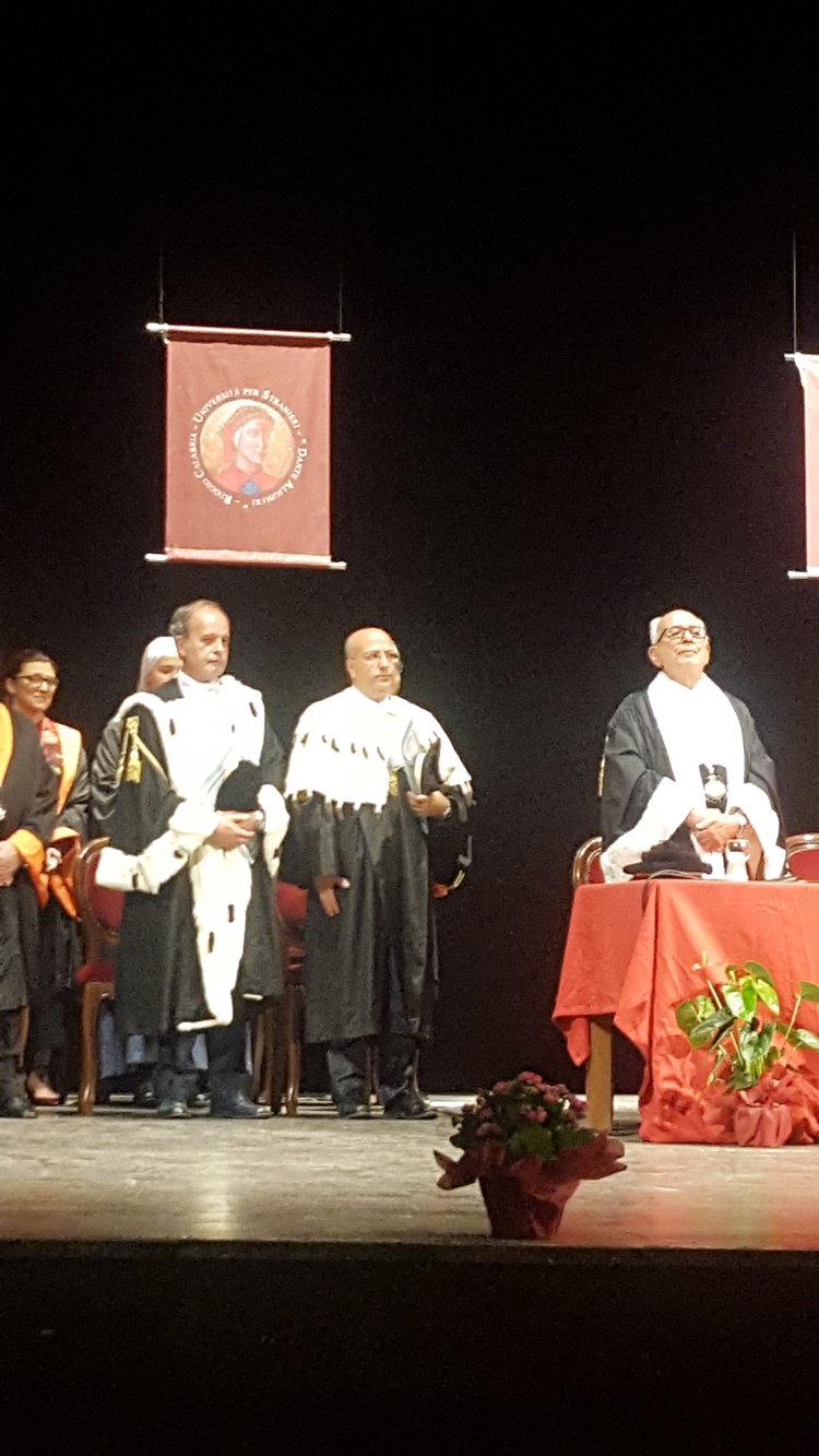 Il magnifico rettore dell Universita degli Studi di Messina all&#039; inaugurazione dell&#039; anno accademico dell&#039; Università degli Studi Dante Alighieri di Reggio Calabria