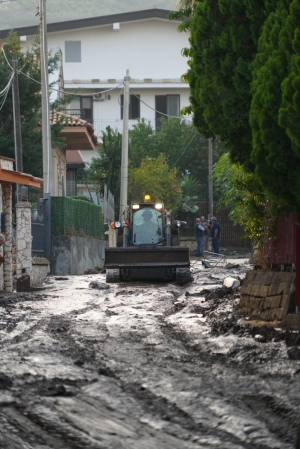 ALLUVIONE IN SICILIA, ESERCITO AL LAVORO PER IL RIPRISTINO DELLA VIABILITA&#039; IN PROVINCIA DI CATANIA