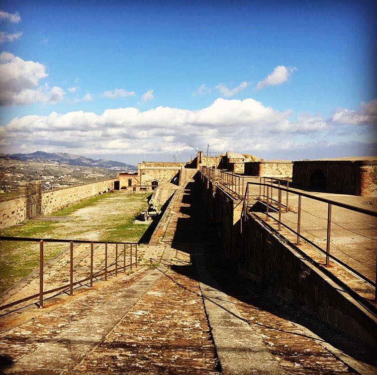 DOMENICA 11 FEBBRAIO ore 9.30 - 12.30. Apertura del Museo Storico della Fortificazione Permanente dello Stretto di Messina &quot;FORTE CAVALLI&quot;