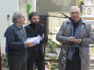 il prof. Ramires con il M° Giovanni Puliafito ed il parroco della chiesa di S. Maria Assunta di Barcellona Pozzo di Gotto Don Santino Colosi