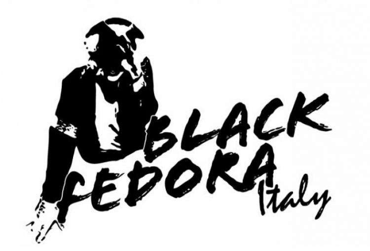 MICHAEL JACKSON A TORINO IL 29 SETTEMBRE CON I BLACK FEDORA