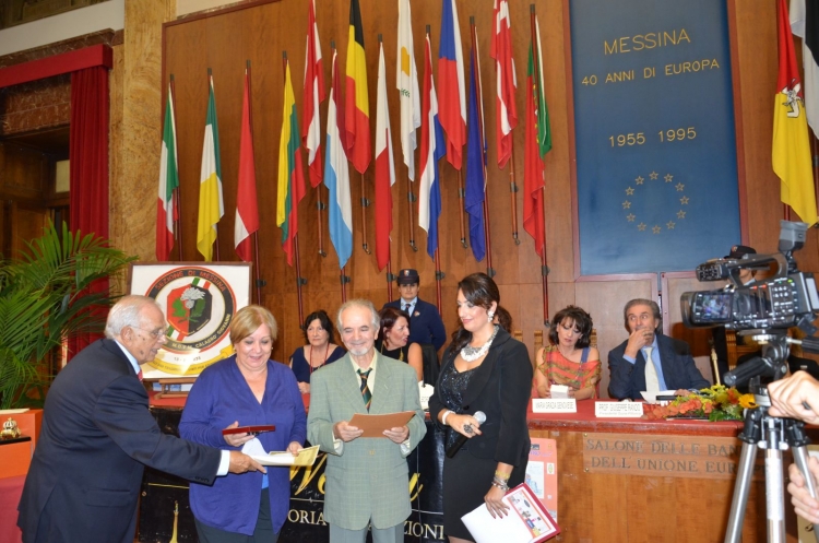 L’Associazione Culturale MessinaWeb.eu è lieta di comunicare il vincitore del SECONDO PREMIO - nella sezione riservata alla Poesia in Italiano - “ Ottava Edizione del Premio Internazionale Arteincentro 2014” .