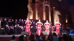Taormina opera stars quasi diecimila spettatori con Tosca e Div4s.riprese di Video Bank