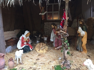 Messina - Un presepe che vale la pena  ammirare in ogni sua parte è sicuramente quello realizzato nel Santuario di Montalto.