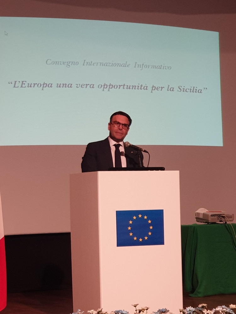 L&#039; Europa: una vera opportunità per la Sicilia. Convegno voluto dall&#039; on.le Massimo Romagnoli a Capo d&#039; Orlando